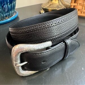 Ariat Men’s Black‎ Genuine Leather Western Belt Silver Buckle Gripstrip Sz 38-41